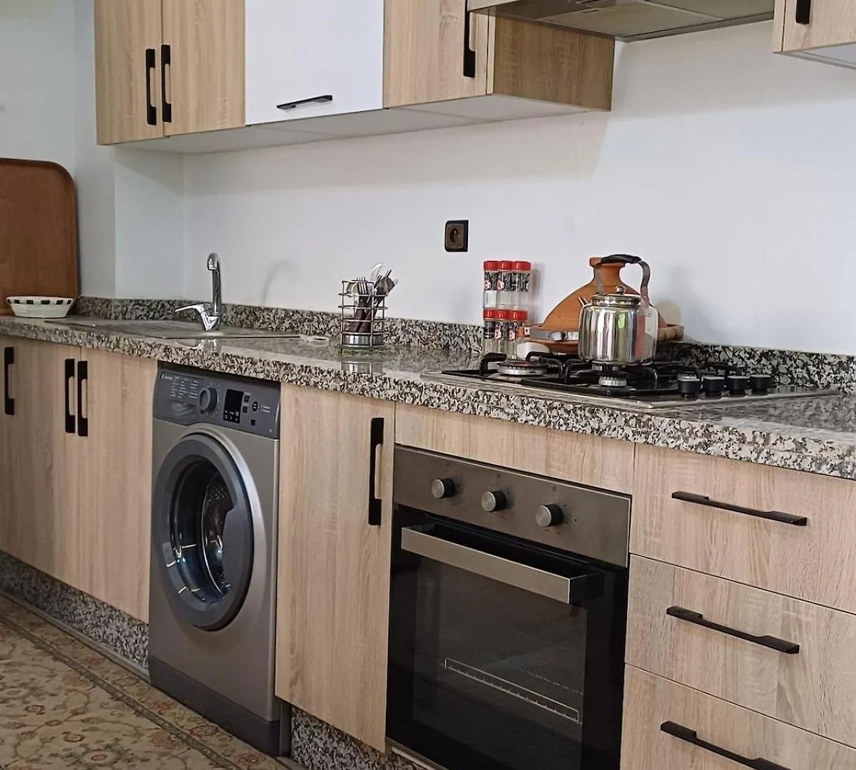 Superb Apartment Au Centre De Gueliz Aeroport Ctm Piscine Pool 马拉喀什
